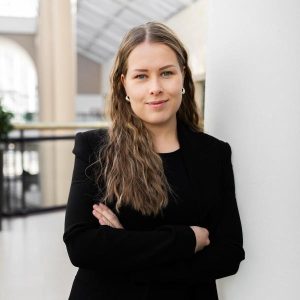Laura  Malmivaara